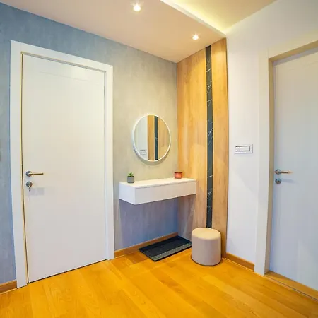Mons Apartment